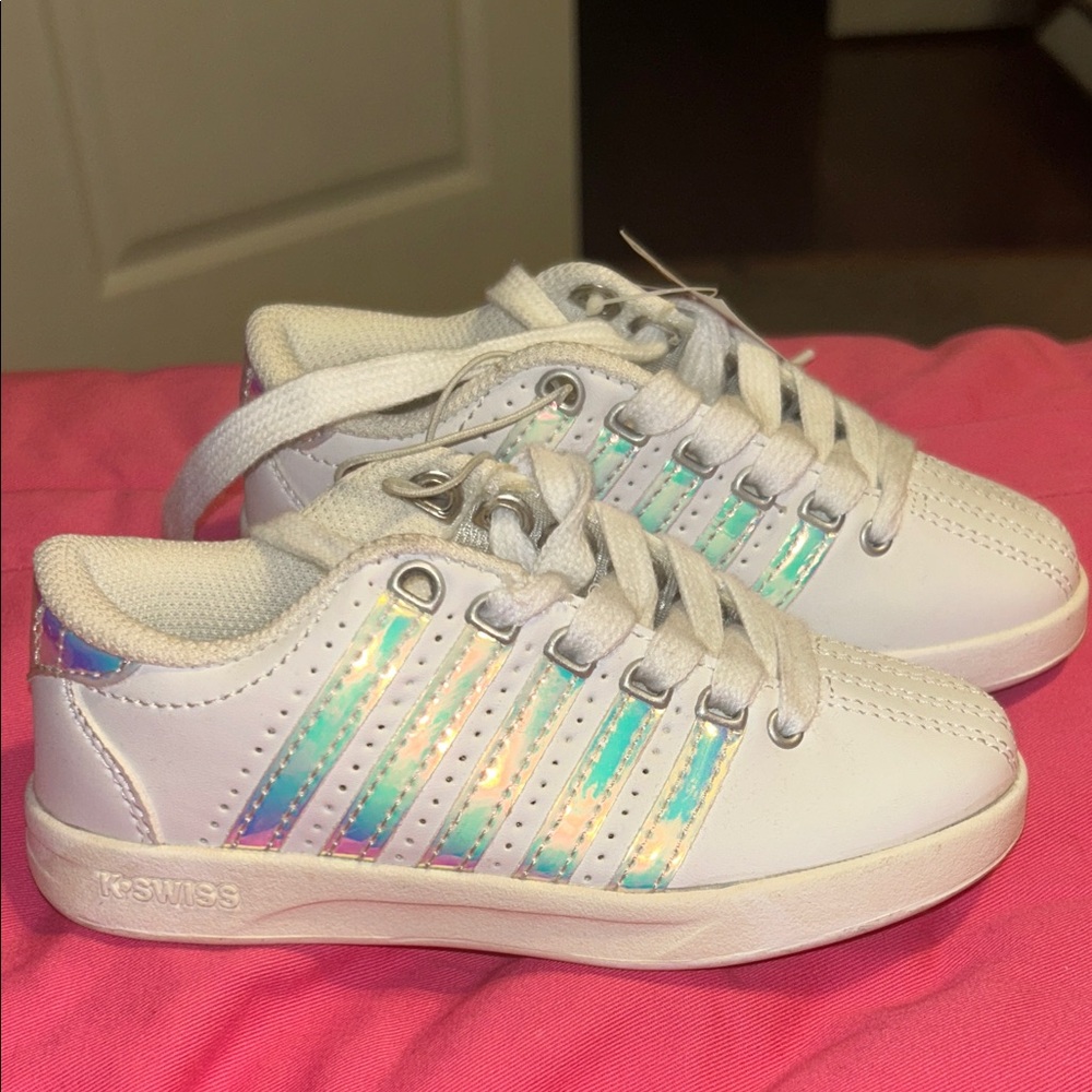 K-Swiss Kids' Sneakers in White with Iridescent Highlights